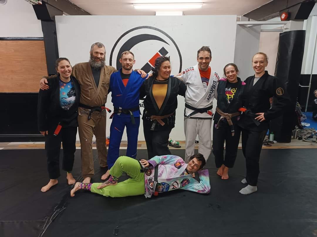 Artemis BJJ Central - group photo after class